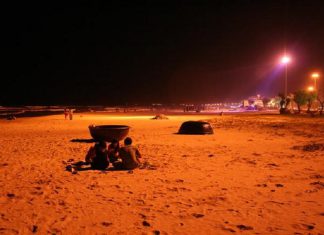 bãi tắm đêm Đà Nẵng