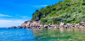 Đảo ngọc Hòn Chảo Đà Nẵng là một hòn đảo còn khá hoang sơ