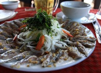 Gỏi Cá Nam Ô - món ăn "nhức nhối" ở Đà Nẵng