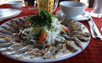 Gỏi Cá Nam Ô - món ăn "nhức nhối" ở Đà Nẵng