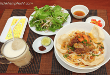 Kinh nghiệm du lịch Đà Nẵng tự túc - Món ăn ngon rẻ gắn liền với các "BÀ" tại Đà Nẵng.