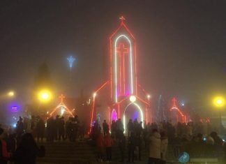 buoi-toi-choi-gi-o-sapa