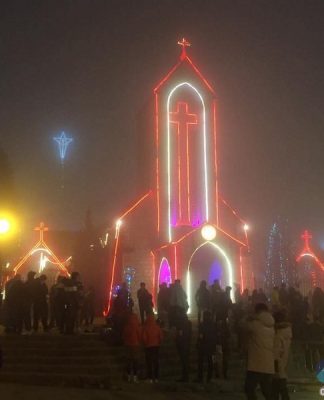 buoi-toi-choi-gi-o-sapa