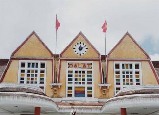 nhà ga đà lạt