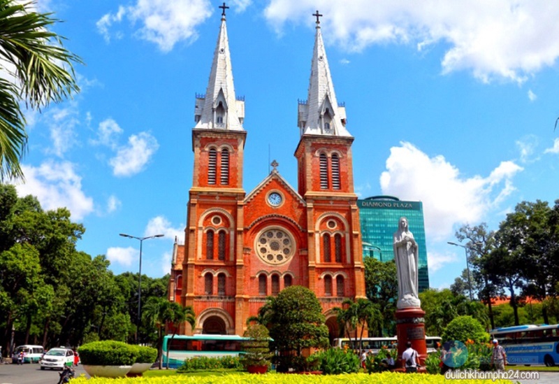 Nhà thờ Đức Bà Sài Gòn - kiệt tác kiến trúc gần 140 năm tuổi