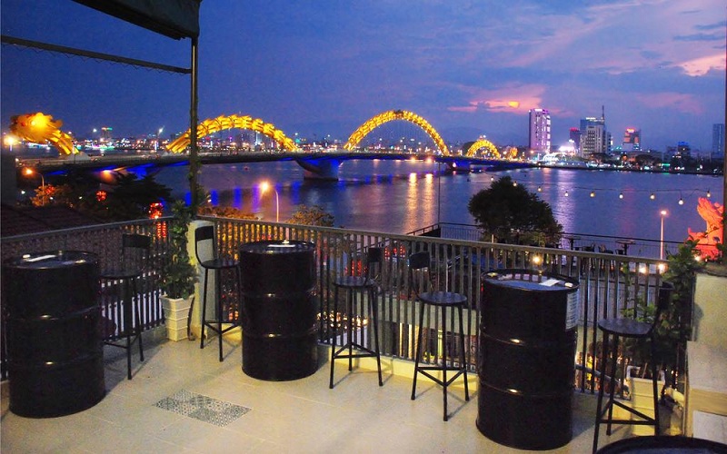 khách sạn Đà Nẵng 1 sao đẹp nhất gần cầu Rồng