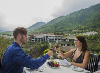 tour suối khoáng nóng thần tài