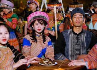 Niềm vui khi đến Chợ Tình