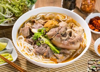 Bún Bò Huế Sài Gòn