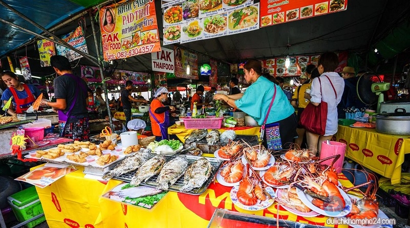 Chợ cuối tuần Chatuchak
