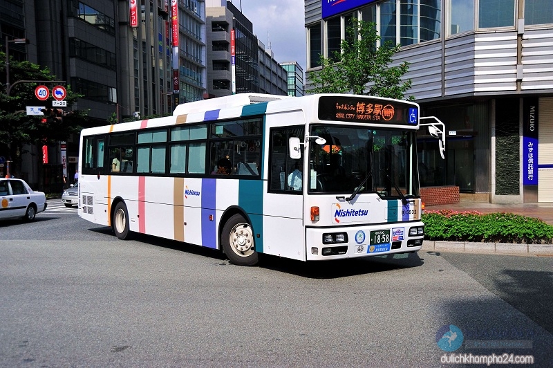 Xe bus Nhật Bản