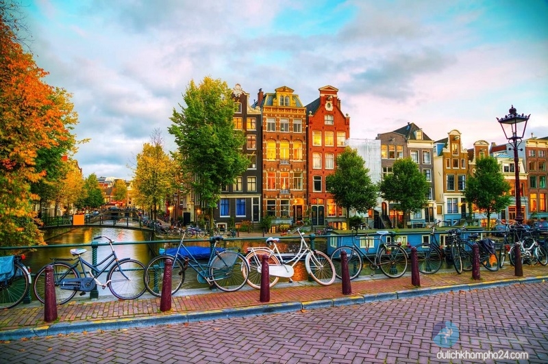 Thành phố du lịch Amsterdam của Hà Lan