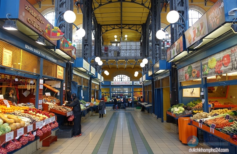 Great Market Hall - Mua sắm tại đâu khi đi du lịch Hungary tự túc