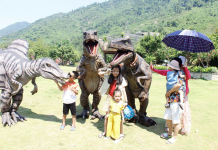 công viên khủng long Núi Thần Tài