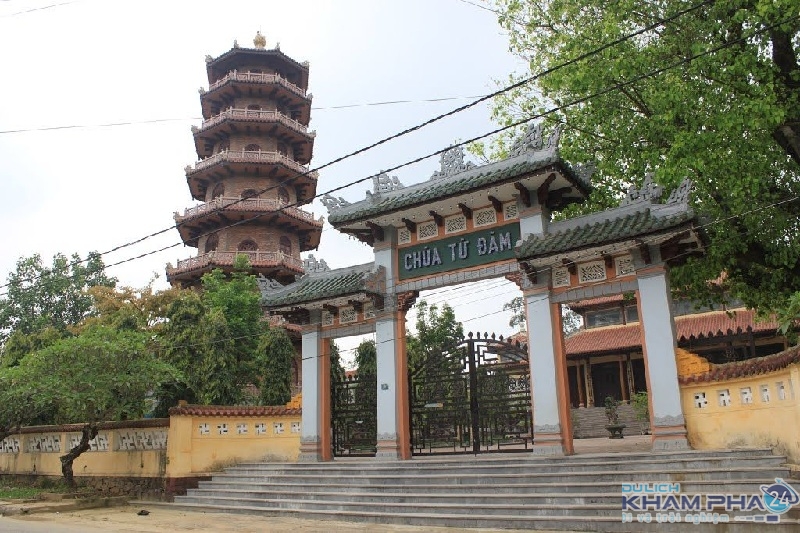 chùa Huyền Không Sơn Thượng Huế 