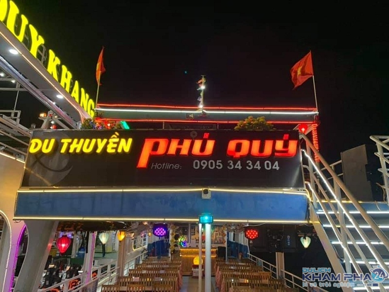 du thuyền Phú Quý Đà Nẵng