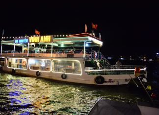 du thuyền Vinh Anh Đà Nẵng