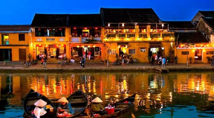 Nên đi du lịch Hội An tự túc hay lựa chọn đi tour?