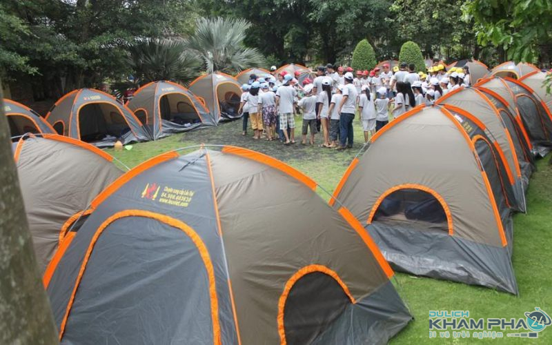 Tổ chức cắm trại tại khu du lịch thác Đá Hàn 