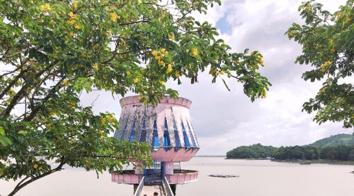 hồ Dầu Tiếng