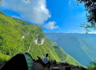 vách đá trắng Hà Giang