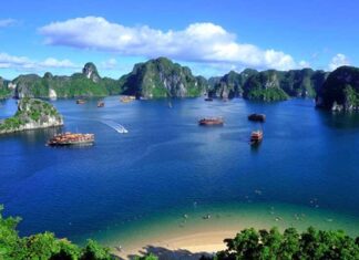 bãi biển Quảng Ninh