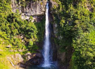 thác Háng Tề Chơ